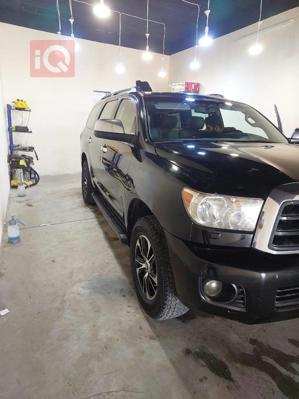 تويوتا سيكويا